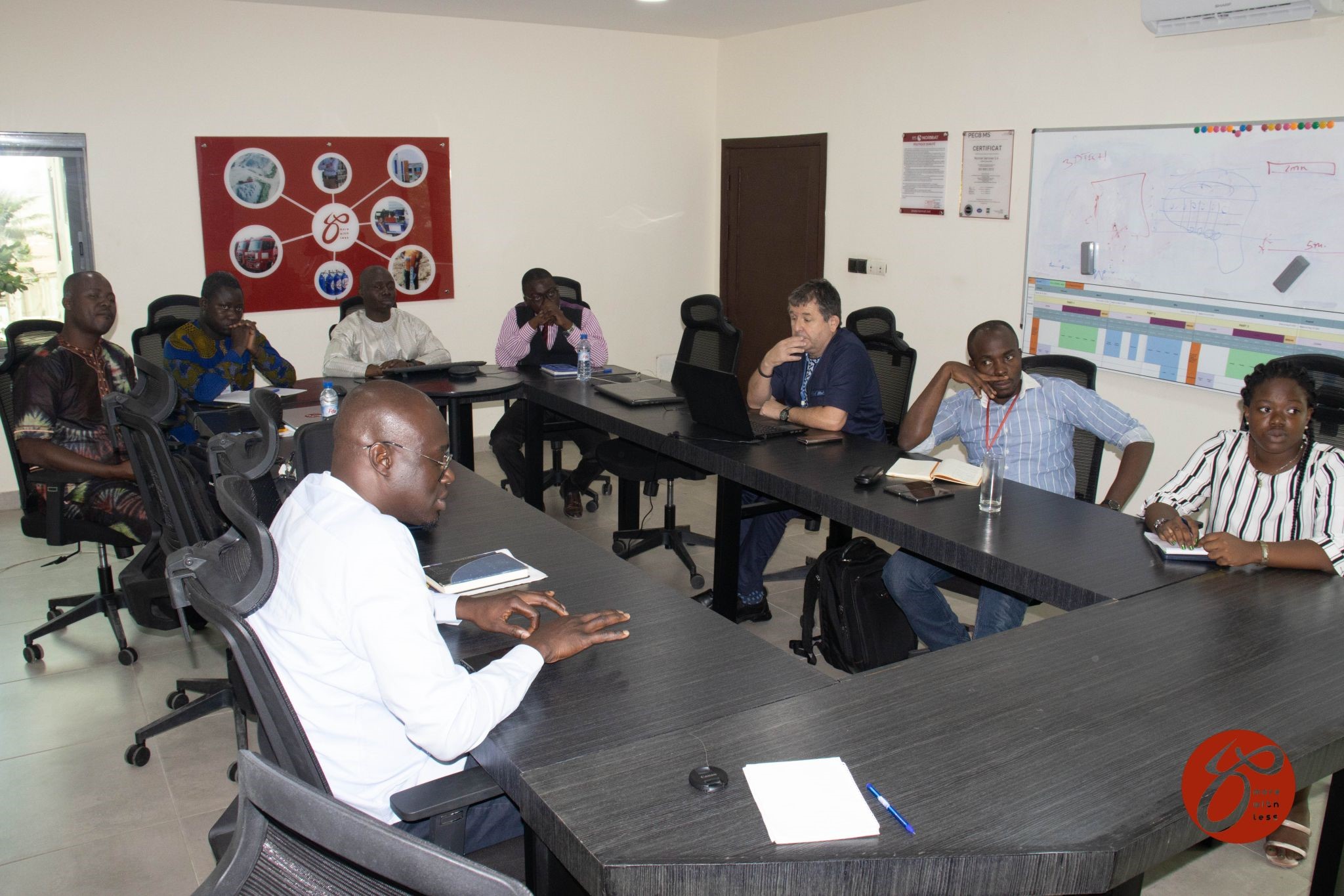 UN IMPORTANT GROUPE BASE AU NIGERIA EN VISITE DANS LES LOCAUX DE LA HBI NIGERIAN FOUNDRIES